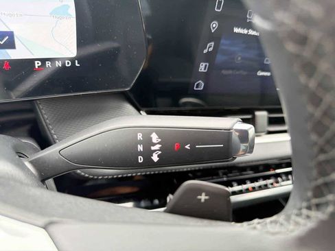 New 2026 Chevrolet Equinox LT w/ Convenience Package II image 24