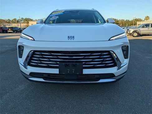 Certified 2025 Buick Envision Preferred image 9