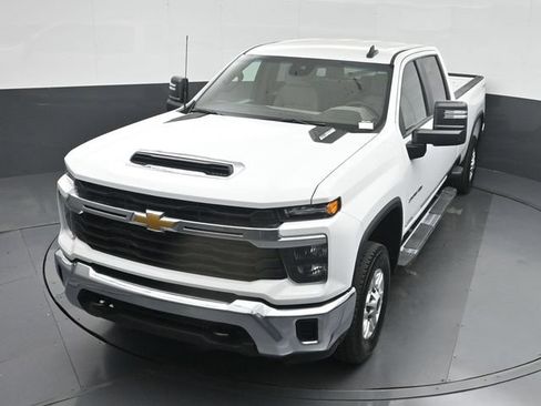 Used 2026 Chevrolet Silverado 2500 LT AWD/4WD image 47