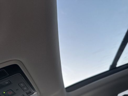 Used 2025 Toyota Grand Highlander AWD image 22