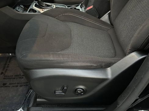 Used 2017 Jeep Cherokee 75th Anniversary image 26