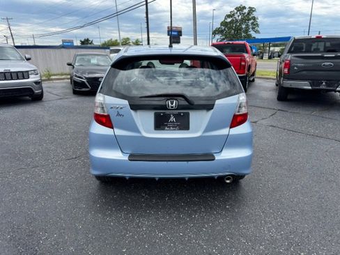 Used 2010 Honda Fit Sport image 4