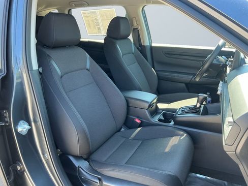 Used 2025 Honda CR-V LX image 16