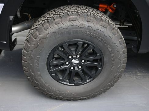 Certified 2025 Ford F150 Raptor AWD/4WD image 16