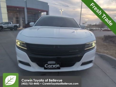 Used 2018 Dodge Charger R/T image 9