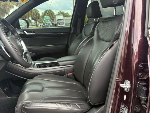 Used 2024 Hyundai Palisade Calligraphy FWD image 9
