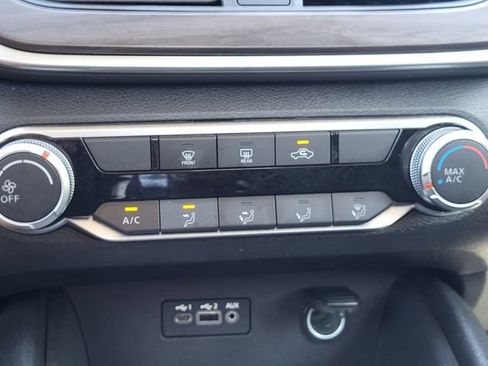 Certified 2025 Nissan Altima 2.5 SV FWD image 14