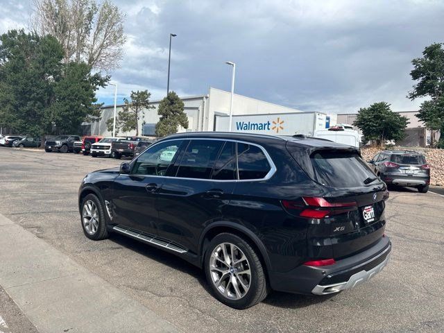 Used 2025 BMW X5 xDrive50e AWD/4WD image 5