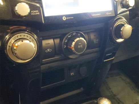 Used 2022 Toyota 4Runner TRD Off-Road Premium image 28