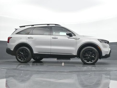 Used 2022 Kia Sorento S image 22