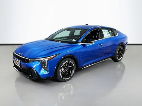 New 2025 Kia K4 GT-Line image 3