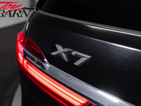 Used 2022 BMW X7 xDrive40i w/ Premium Package AWD/4WD image 12