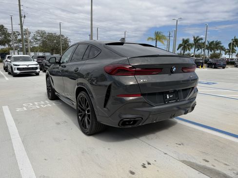 Used 2022 BMW X6 M50i w/ Executive Package image 5