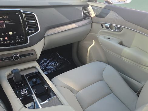 Used 2023 Volvo XC90 B6 Plus w/ Protection Package Premier AWD/4WD image 14