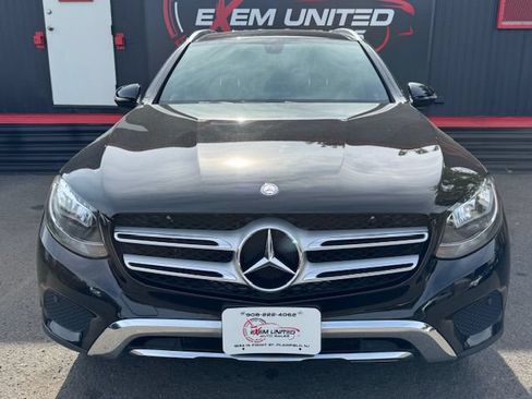 Used 2017 Mercedes-Benz GLC 300 4MATIC image 8