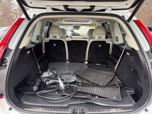 Certified 2023 Volvo XC90 T8 Ultimate w/ Protection Package Premier image 36