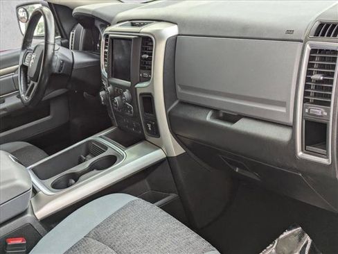 Used 2020 RAM 1500 Classic SLT w/ Luxury Group image 20