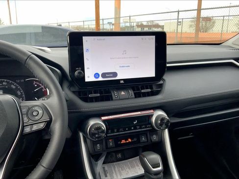 Used 2025 Toyota RAV4 XLE Premium image 6