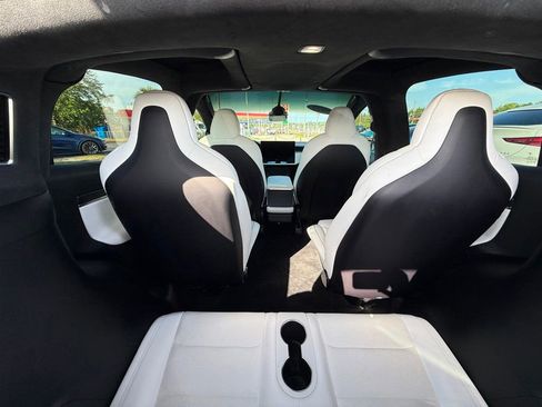Used 2022 Tesla Model X Plaid AWD/4WD image 26