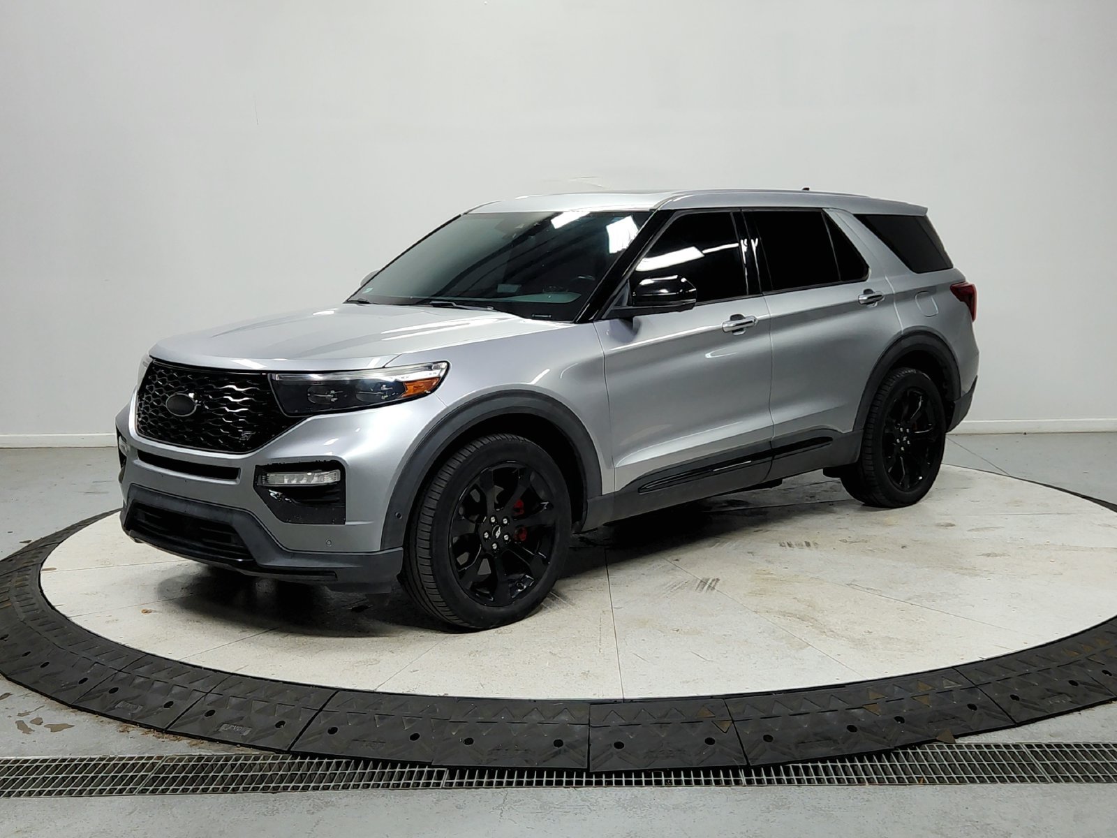 Used 2021 Ford Explorer ST w/ Equipment Group 401A AWD/4WD image 4