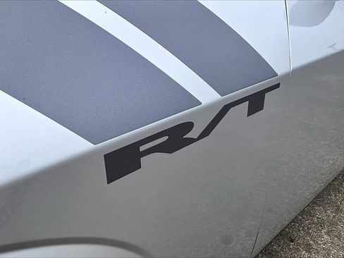 Used 2009 Dodge Challenger R/T image 11