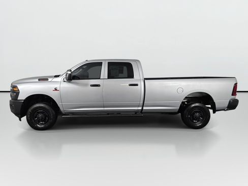 New 2026 RAM 2500 Tradesman AWD/4WD image 7