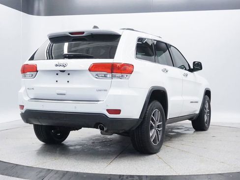 Certified 2019 Jeep Grand Cherokee Limited w/ Luxury Group II image 10