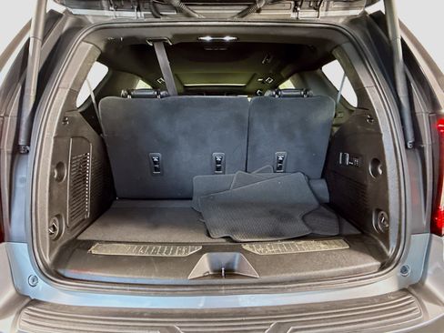 Used 2021 GMC Yukon Denali w/ Denali Premium Package RWD image 35