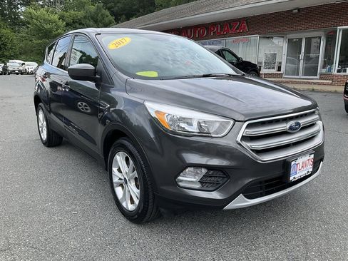Used 2017 Ford Escape SE AWD/4WD image 3