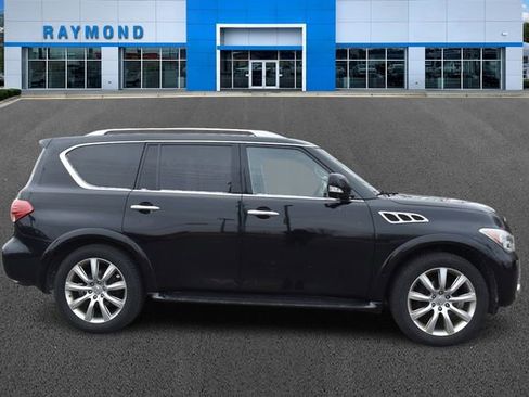 Used 2013 INFINITI QX56 4WD w/ Theater Pkg image 2