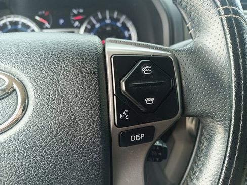 Used 2019 Toyota 4Runner SR5 image 10