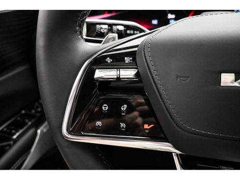 New 2026 Cadillac Lyriq V w/ Exterior Carbon Fiber Package AWD/4WD image 29