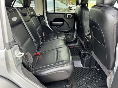 Used 2020 Jeep Wrangler Unlimited Sport S w/ Sun And Sound Package AWD/4WD image 15