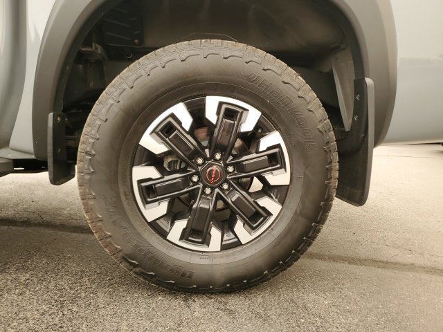 Used 2024 Nissan Frontier PRO-4X w/ Off-Road Protection Package AWD/4WD image 9