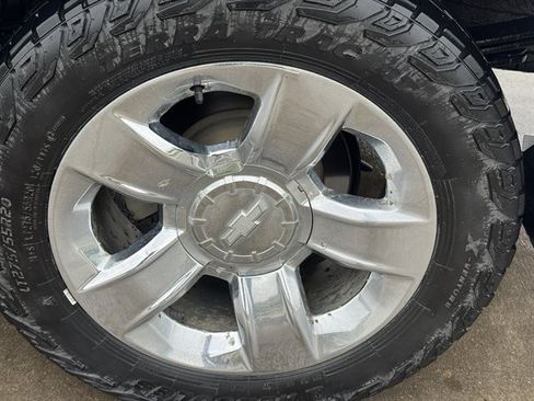 Used 2018 Chevrolet Silverado 1500 LT w/ LT Eassist Package AWD/4WD image 5