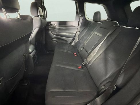 Used 2017 Jeep Grand Cherokee Laredo w/ Quick Order Package 2BE RWD image 25