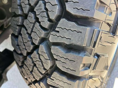 Used 2020 Jeep Wrangler Sport AWD/4WD image 12