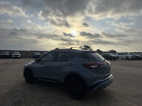 Used 2024 Nissan Kicks SR w/ SR Premium Package FWD image 13