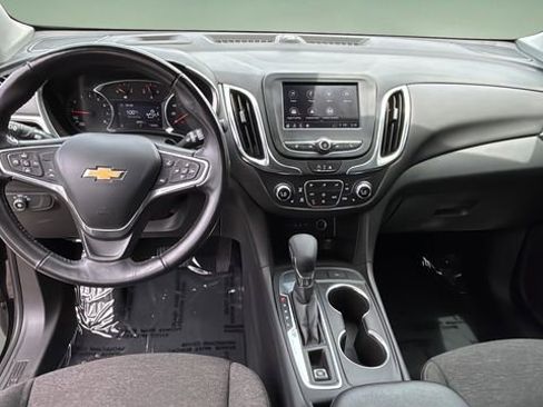 Used 2022 Chevrolet Equinox LT FWD image 16