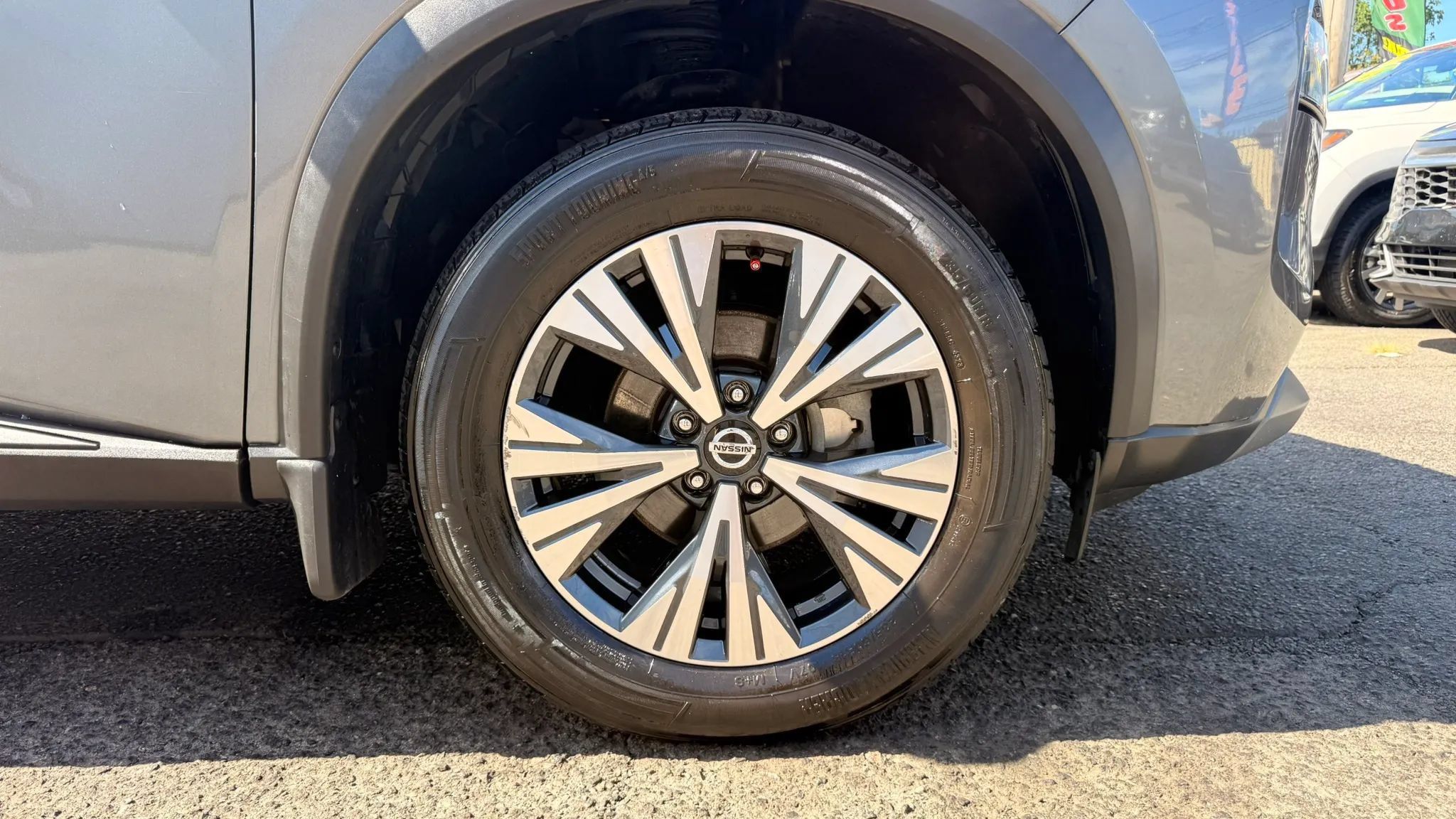 Used 2021 Nissan Rogue SV AWD/4WD image 29