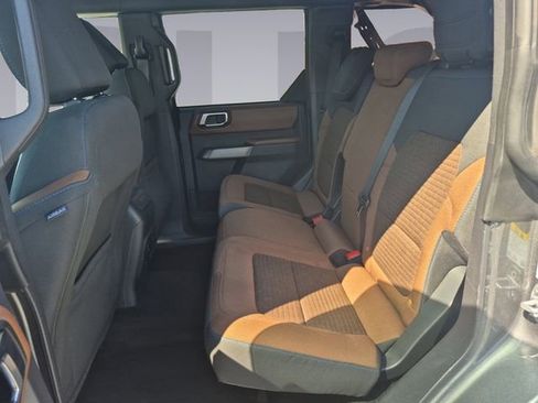 Used 2023 Ford Bronco Outer Banks image 16