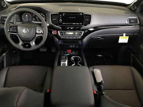 New 2026 Honda Ridgeline Black Edition image 7