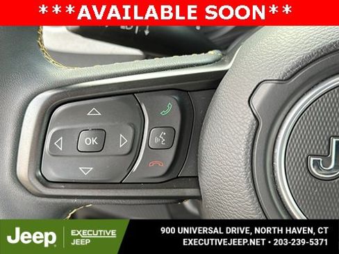 Used 2024 Jeep Wrangler Unlimited w/ Convenience Group image 11