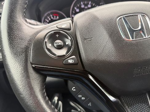Used 2019 Honda HR-V Sport image 22