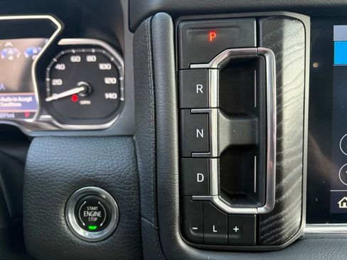 Used 2021 GMC Yukon XL Denali w/ Denali Premium Package image 35