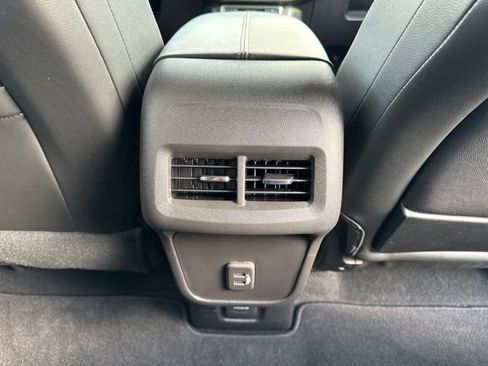 Used 2024 GMC Terrain SLT w/ Elevation Edition AWD/4WD image 25
