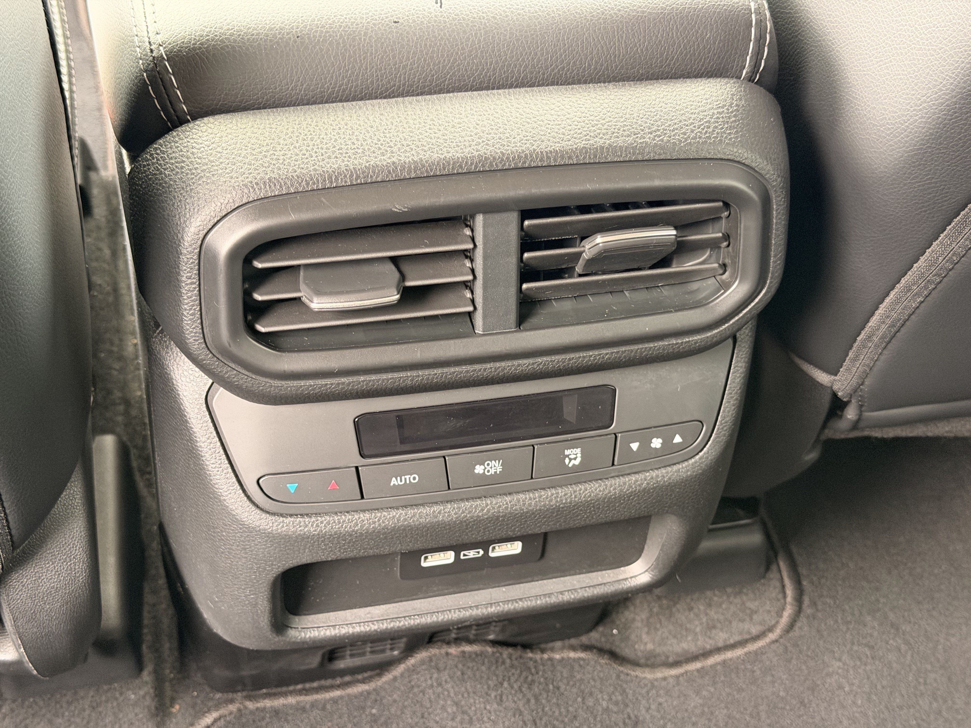 Used 2023 Honda Pilot EX-L image 25