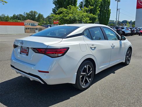 New 2025 Nissan Sentra SV w/ Trunk Package image 3