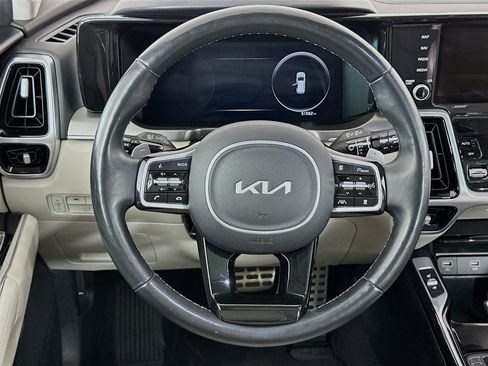 Used 2022 Kia Sorento SX image 18