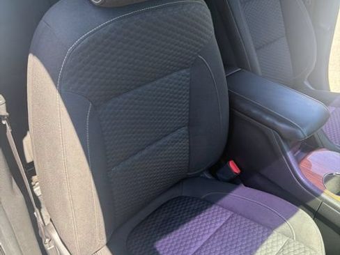 Used 2018 GMC Acadia SLE w/ LPO, Floor Liner Package FWD image 24